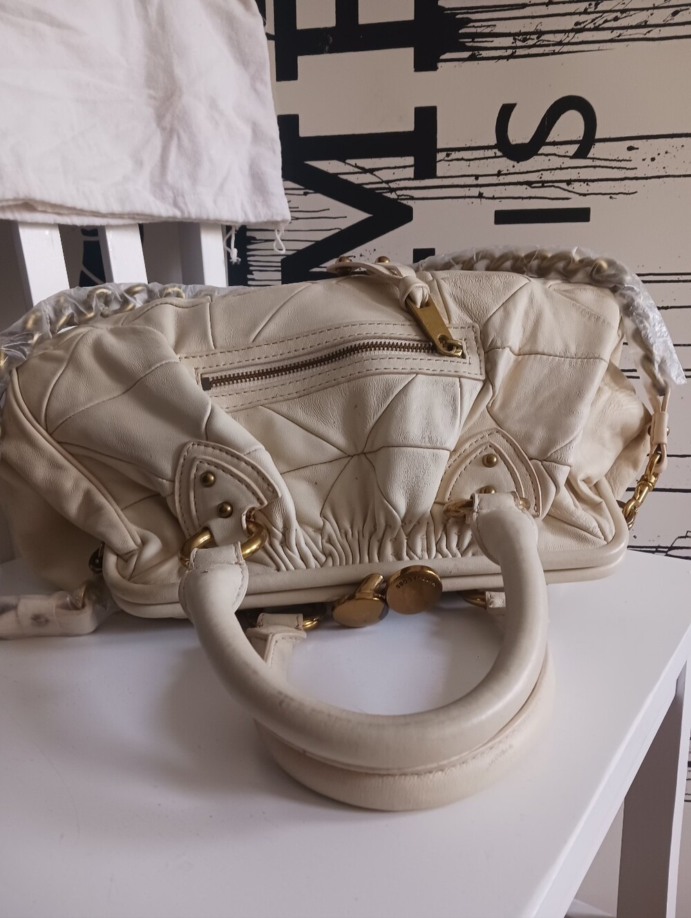 Marc Jacobs Stam Ivory Quilted Leather Satchel with Gold Hardware + Dust Bag - Picture 12 of 16